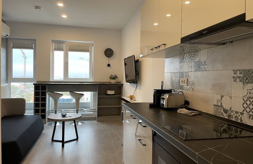 Militari Apartamento | Beautiful Penthouse Lakeview W18