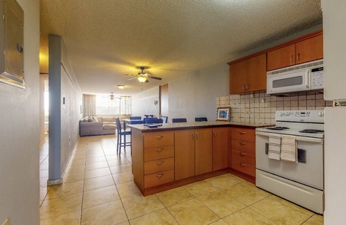 Pole Ojea Condominio | Beautiful Penthouse minutes from Combate Beach🌴