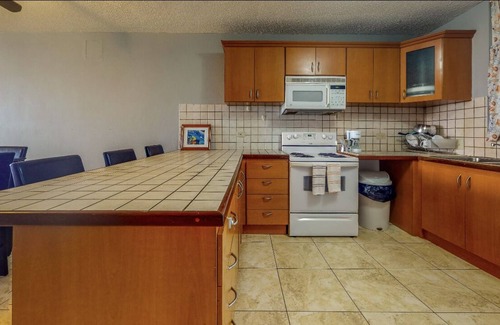 Pole Ojea Condominio | Beautiful Penthouse minutes from Combate Beach🌴