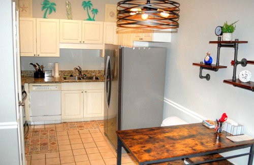 Vaught Condominio | Beautiful Pet friendly in gated community