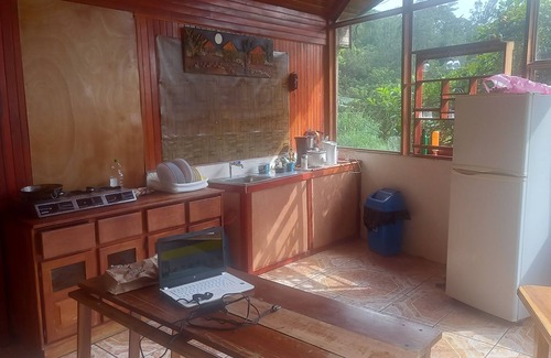 Santa Elena Cabina | beautiful place a farm. With lots of nature and animals. cozy and quiet cabin.