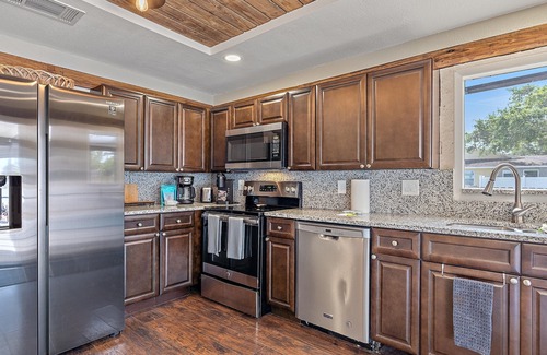 Lake Sarasota Casa | Beautiful, Pool Home Close to Beach, Golf, UTC