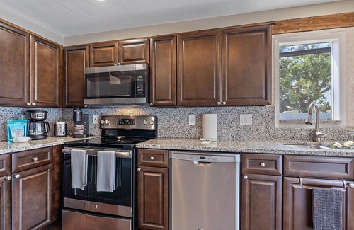 Lake Sarasota Casa | Beautiful, Pool Home Close to Beach, Golf, UTC