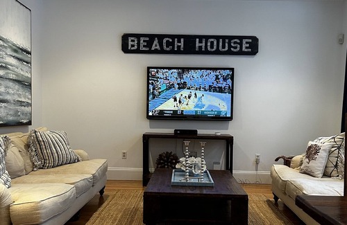 New Seabury Casa | Beautiful Popponesset home 5 min walk to the beach!