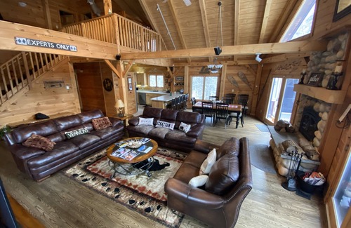 Wardsboro Casa | Hermoso poste y viga a casa entre Stratton y Mount Snow