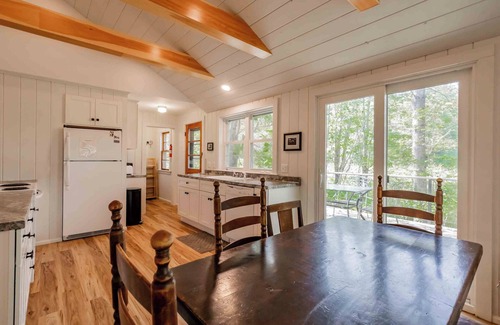 Ocean Park Cabaña | Beautiful, private, 3-bedroom Ocean Park cottage overlooking the salt marsh
