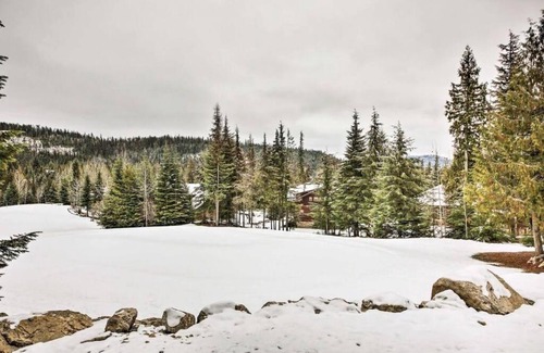 Priest River Casa | Beautiful Priest Lake Home on the Golf Course