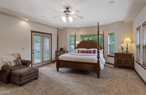 Priest River Casa | Beautiful Priest Lake Home on the Golf Course