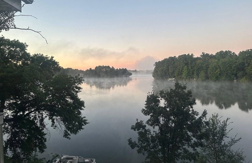 Tainter Lake Cabaña | Beautiful private cottage with amazing views of Tainter Lake in Menomonie