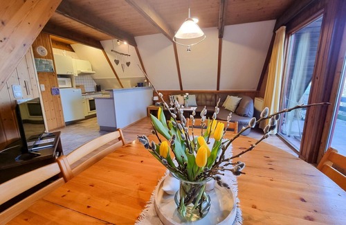 Bad Arolsen Casa | Estupenda casa de vacaciones privada para 5 personas con WIFI, TV, patio y aparcamiento
