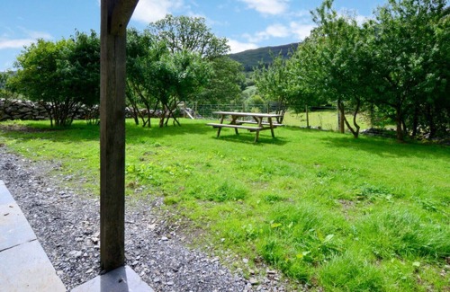 Ganllwyd Villa | Casa de vacaciones privada con WIFI, TV, patio, mascotas permitida, vista panorámica, aparcamiento