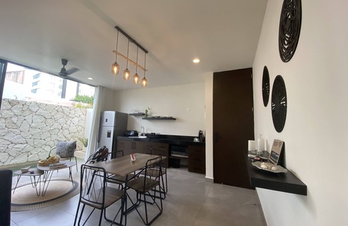 Montecarlo Apartamento | Beautiful private one bedroom condo with pool
