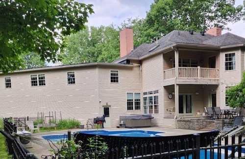 Perinton Casa | Beautiful Private Pittsford Home