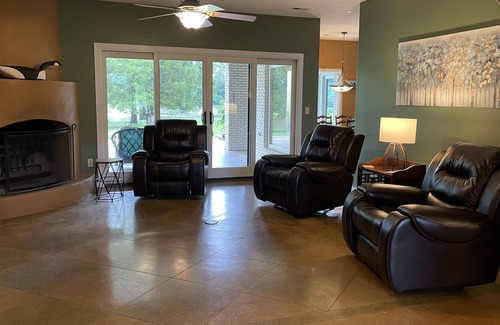 Lakes of Forest Hill Casa | Beautiful Private & Secluded 38 Acre Estate