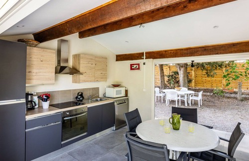 Beziers Casa | Casa de vacaciones privada con piscina privada, A/C, WIFI, TV, patio, vista panorámica