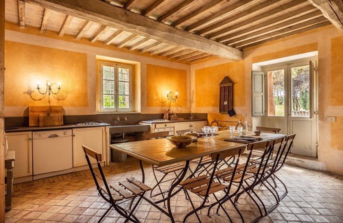 Camigliano Villa | Casa de vacaciones privada con piscina privada, WIFI, A/C, TV, vista panorámica, aparcamiento