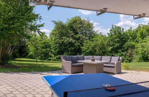 Loffingen Casa | Maravillosa casa de vacaciones privada con WIFI, TV, terraza, vista panorámica, aparcamiento