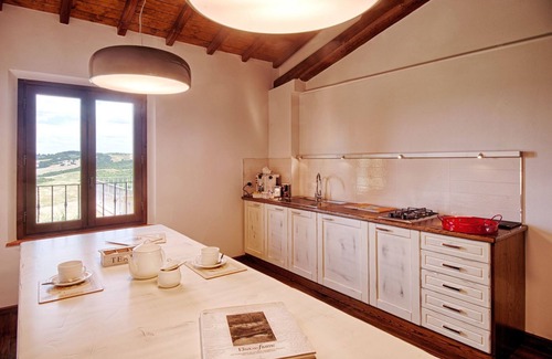 Castelfiorentino Villa | Casa de vacaciones privada con piscina privada, sauna, WIFI, jacuzzi, TV, terraza
