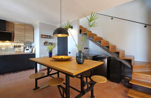 Fosdinovo Villa | Estupenda casa de vacaciones privada con WIFI, piscina privada, TV, patio, cerca de La Spezia