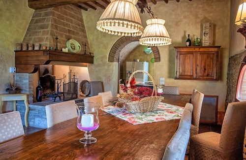 Barberino Val d'Elsa Villa | Preciosa casa de vacaciones privada con A/C, WIFI, jacuzzi, piscina privada, TV, patio