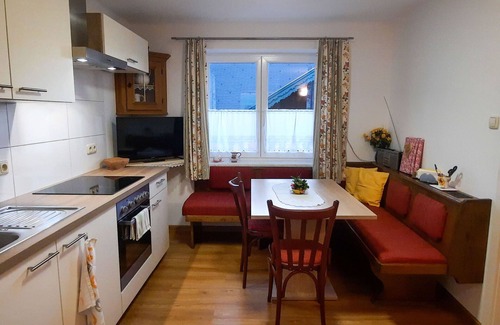 Oberwang Casa | Estupenda casa de vacaciones privada para 4 personas con TV, terraza y aparcamiento