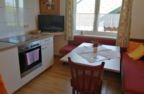 Oberwang Casa | Estupenda casa de vacaciones privada para 4 personas con TV, terraza y aparcamiento