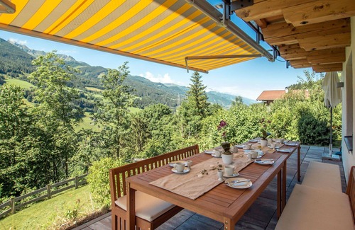 Taxenbach Casa | Maravillosa casa de vacaciones privada con WIFI, TV, terraza, mascotas permitida y aparcamiento