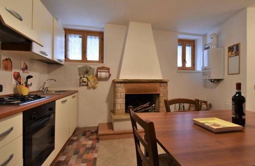 Dubino Casa | Estupenda casa de vacaciones privada para 4 personas con WIFI, TV, balcón y aparcamiento