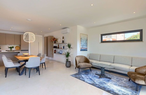 Basanija Casa | Estupenda casa de vacaciones privada con piscina privada, WIFI, A/C, TV, terraza y aparcamiento
