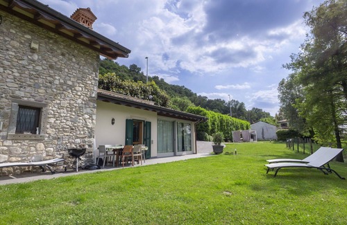 Cremignane Villa | Estupenda casa de vacaciones privada con A/C, piscina privada, WIFI, TV, patio, aparcamiento