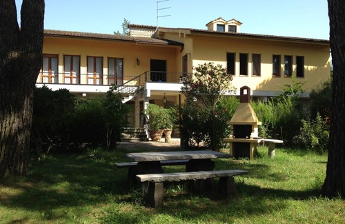 Tregozzano Villa | Maravillosa casa de vacaciones privada con WIFI, piscina privada, TV, terraza y aparcamiento