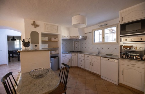 Saint-Raphael Villa | Mas Provenzal en el corazón del Esterel con piscina, tenis, 4 habitaciones, 8 pers.