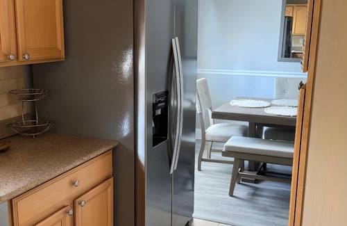 Lely Condominio | Beautiful Quiet 2-Bedroom 2 Bath on Gulf Canal