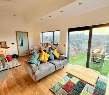 Hanham Apartamento | Beautiful Quirky Apartment with Spectacular views