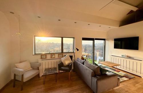 Hanham Apartamento | Beautiful Quirky Apartment with Spectacular views