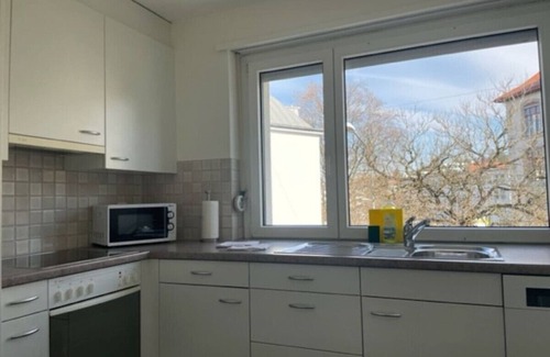 Hirslanden Apartamento | Beautiful, quite and very central 2BR flat (Sky3)