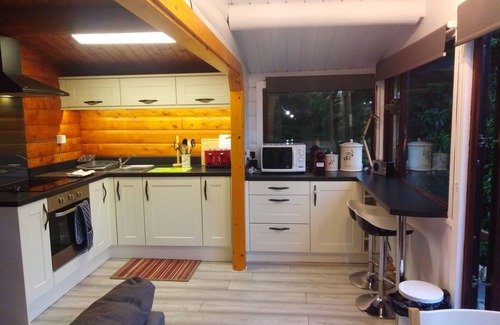 Bronaber Casa | Beautiful refurbished log cabin nestled in the heart of Snowdonia.