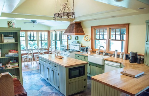 Miramonte Casa | Beautiful ranch cottage close to Kings Canyon and Sequoia National Parks