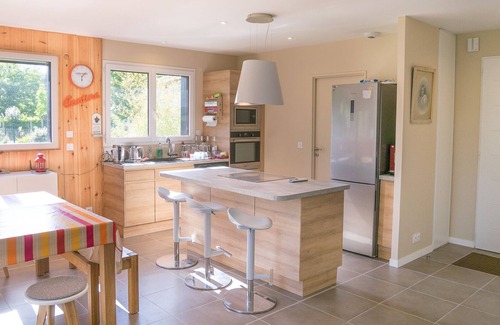 Hourtin Casa | Hermosa casa de madera reciente y confortable, a 200 metros del lago, a lo largo del carril bici