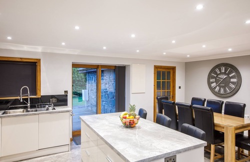 Auchterhouse Casa | Hermosa casa relajante en una ubicación fantástica y tranquila cerca de Dundee con jacuzzi