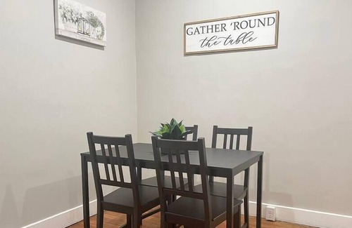 Franklin Casa | Beautiful Remodel in Franklin, 2bd/2 Full Baths!