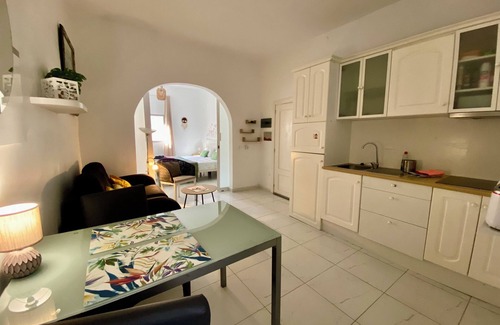 Playa San Juan Apartamento | Beautiful renovated apartment a stone's throw from the sea - Casa Terraza