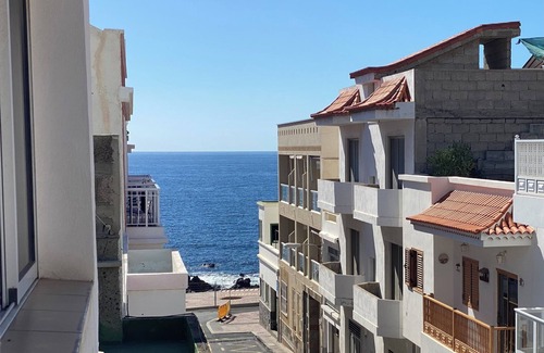 Playa San Juan Apartamento | Beautiful renovated apartment a stone's throw from the sea - Casa Terraza
