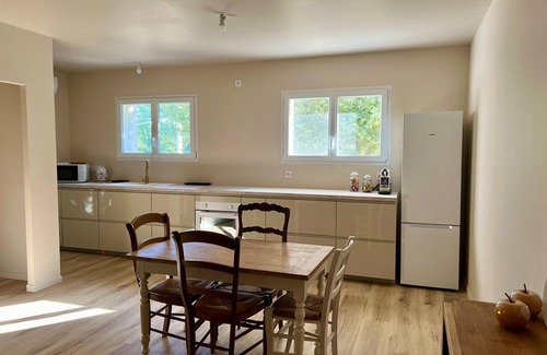 Cabannes Apartamento | Beautiful renovated apartment in the countryside