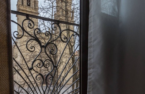 Centro histórico de Logroño Apartamento | Beautiful renovated apartment in central Logroño with WIFI