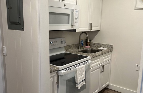 Gadsden Apartamento | Beautiful Renovated Studio in Gadsden, AL
