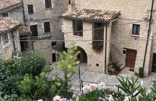 Vallo di Nera Apartamento | Beautiful residence, sleeps 6, a free breakfast