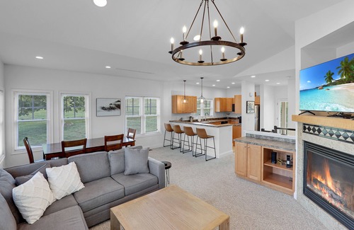 Thornton Casa | Beautiful resort condo with amazing snowy mtn views