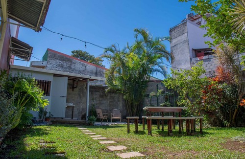 Agonía Casa | Hermosa casa clásica restaurada en el corazón de Alajuela