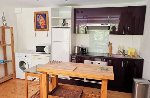 Sorede Apartamento | Apartamento de 2 dormitorios, piscina natural en una ubicación tranquila y tranquila cerca del mar